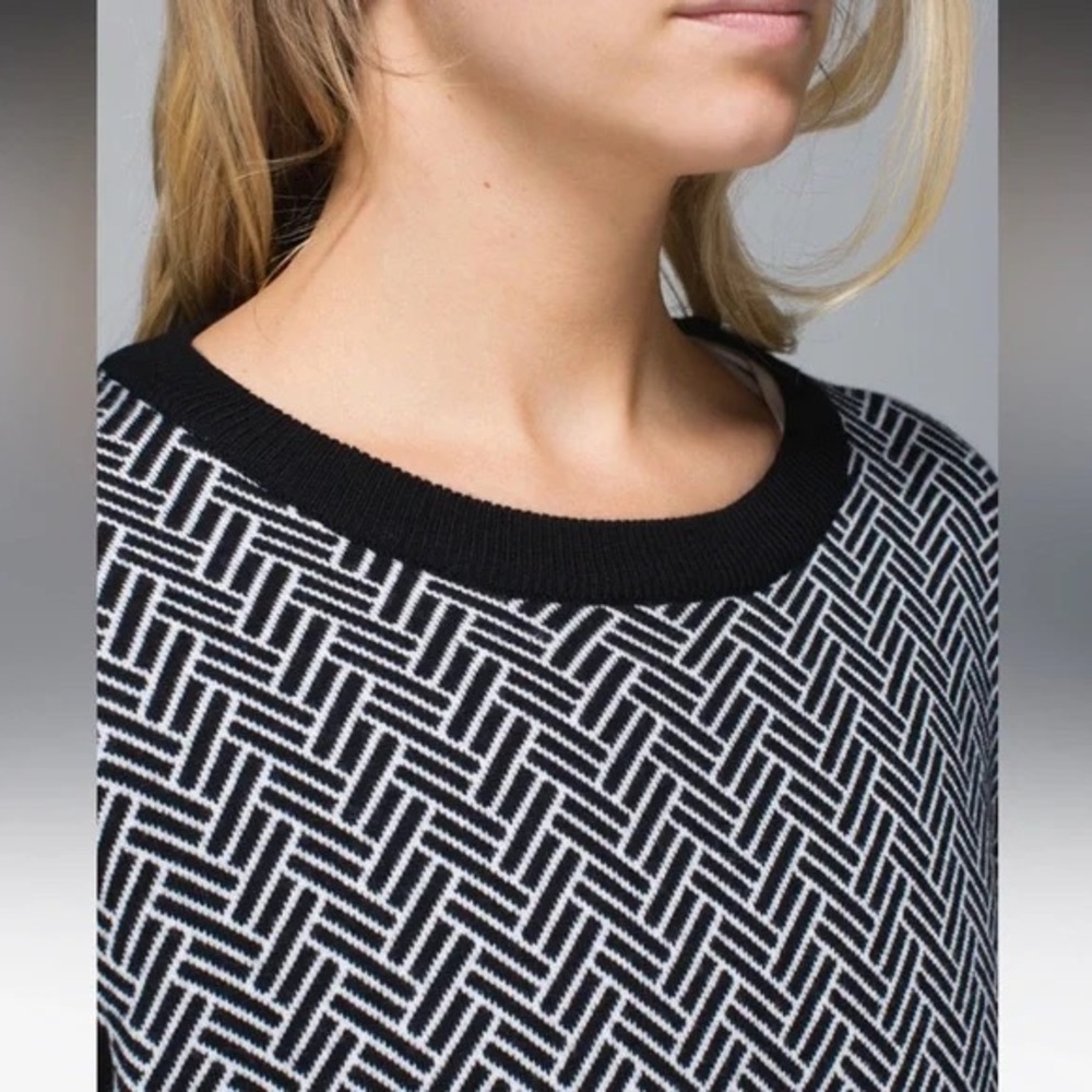 Lululemon Women's Small Black & White Merino Wool Yogi Crewneck Sweater - Picture 6 of 13